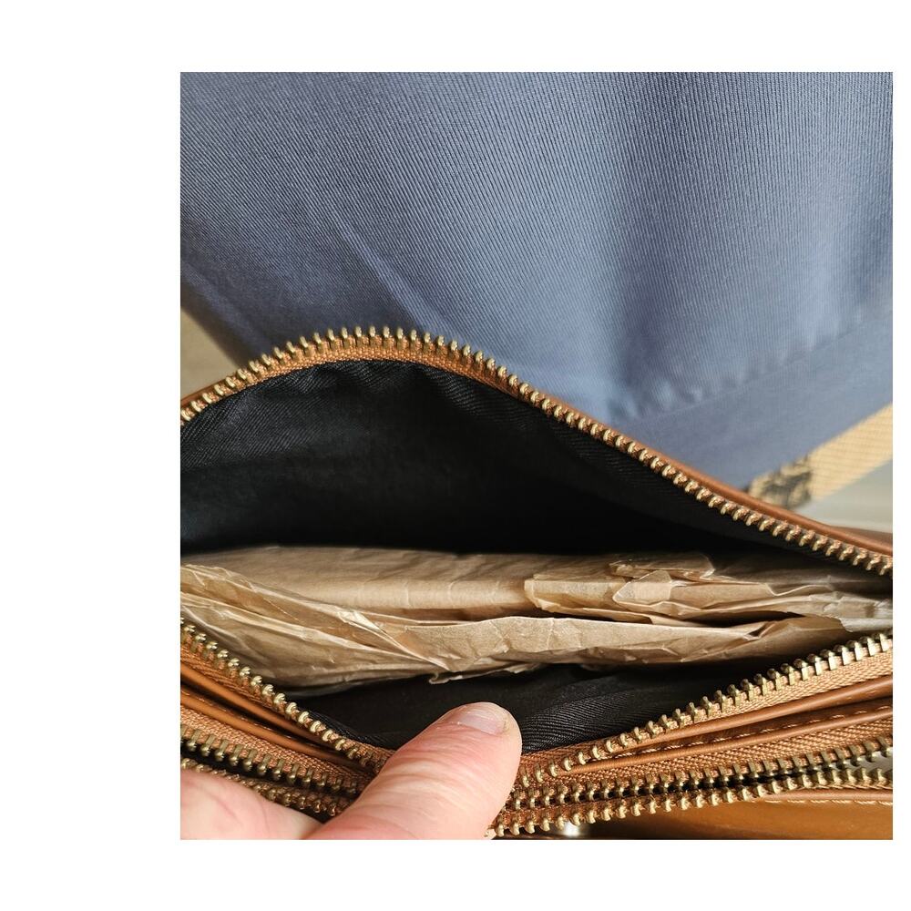 Valentina Fiore Made in Italy with Finest Leather Crossbody Stud Bag. NWT, New - Picture 8 of 10